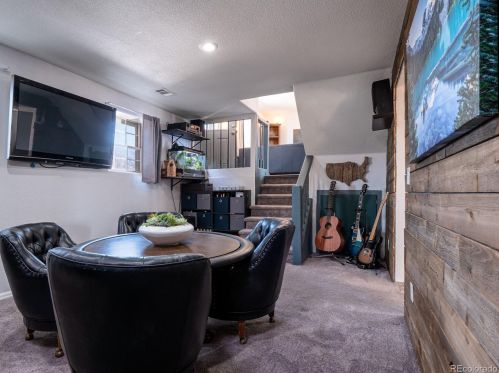 16316 Alabama Dr, Aurora CO 80017-4158 exterior