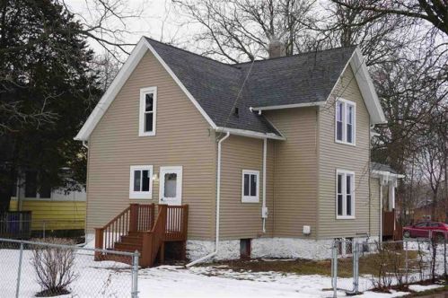 1102 Grant Ave, Rockford, IL 61103-6106