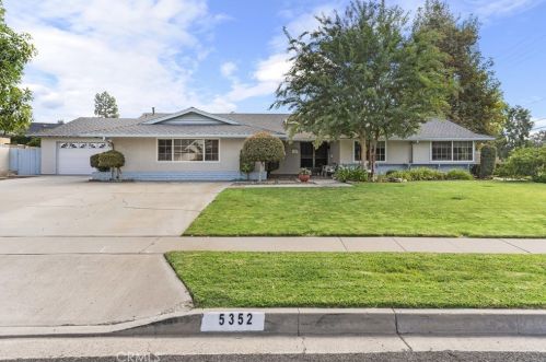 5352 Cedarlawn Dr, Placentia, CA 92870-3616