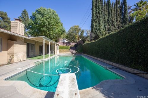 2310 Archdale St, Riverside, CA 92506-1642