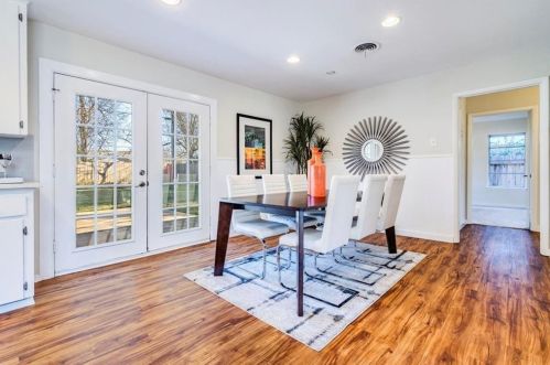 1602 Ashberry Dr, Austin TX  78723-1106 exterior