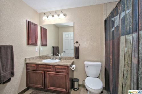 1891 Tanglewood Trl Ct, Spring Branch TX 78070-5237 exterior