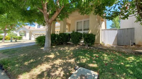 3913 Renwick Ave, Elk Grove, CA 95758-4554