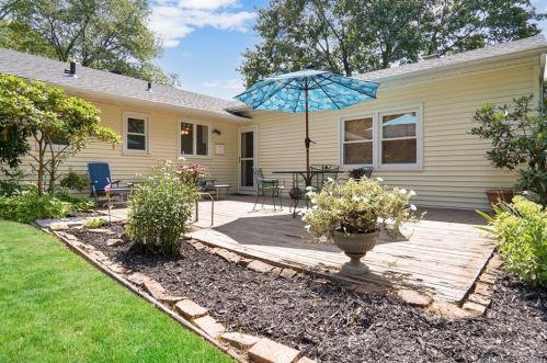 45 Sherman Rd, Glastonbury, CT 06033-2911
