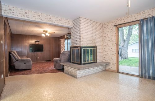 5200 Lawn Ave, Western Springs IL  60558-1844 exterior