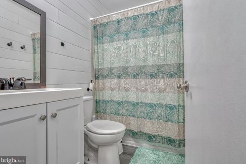 9620 Basket Ring Rd, Columbia MD  21045-3418 exterior