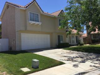 1616 Sussex Ct, Palmdale, CA 93550-6998