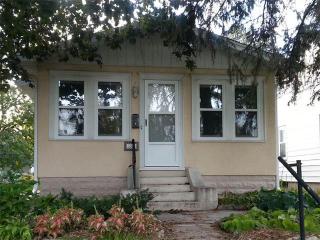 5508 37th Ave, Minneapolis, MN 55417-2111