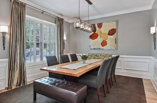 800 Lake Summit Dr, Atlanta GA  30342-1975 exterior