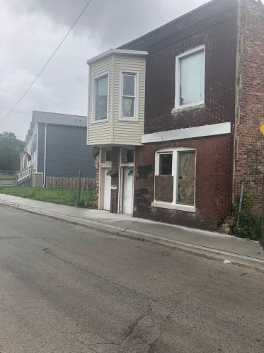 12012 Emerald Ave, Chicago, IL 60628-6330