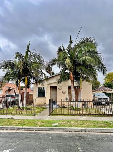 16316 Caress Ave, Compton, CA 90221-4616