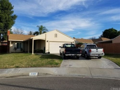 858 Pepperwood St, Colton, CA 92324-4521