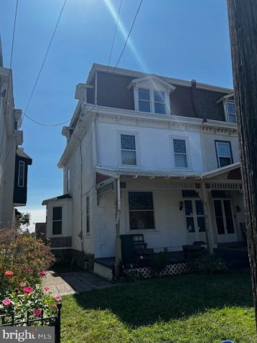 559 Leverington Ave, Philadelphia, PA 19128-2635