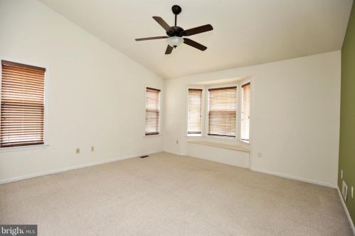 24 Dorset Ct, Princeton NJ  08540-7054 exterior