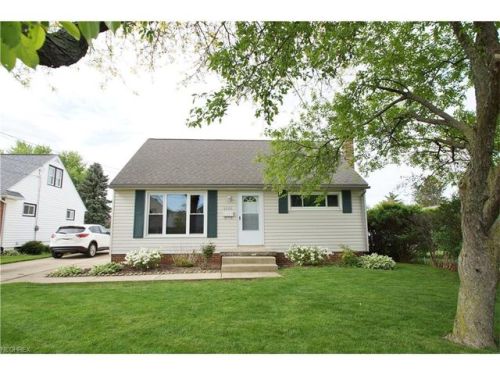 2626 Sunmont St, Massillon OH  44646-5069 exterior