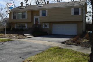 1622 Tina Ln, Homewood, IL 60422-1907