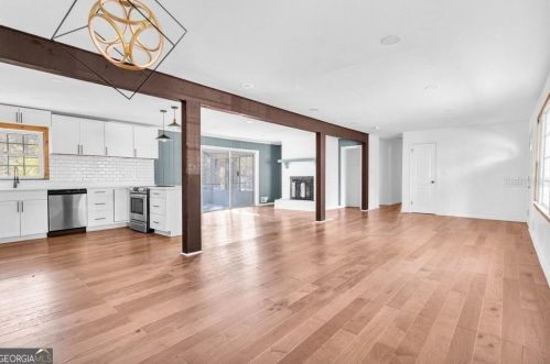 3577 Lynfield Dr, Atlanta GA  30311-2941 exterior
