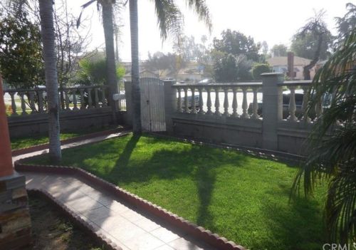5121 Abbott Rd, South Gate, CA 90280-7101