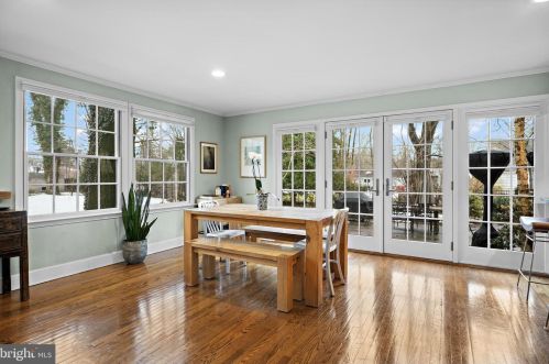 69 Laurel Rd, Princeton NJ 08540-2708 exterior