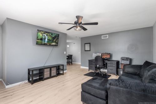 8718 Los Coches Rd, Lakeside, CA 92040-5138