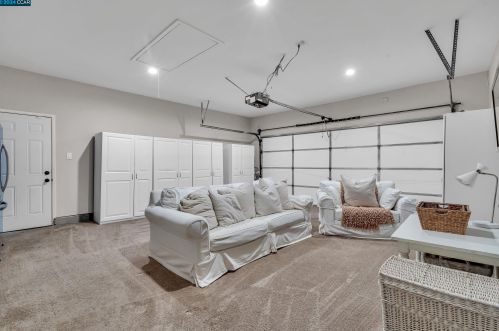 3707 Sheridan Ct, Concord CA  94518-1627 exterior