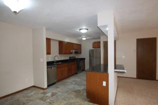 2431 Unity Ave, Minneapolis MN  55422-3449 exterior