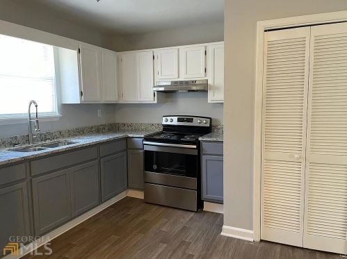 6528 Buffington Rd, Atlanta GA  30349-3607 exterior