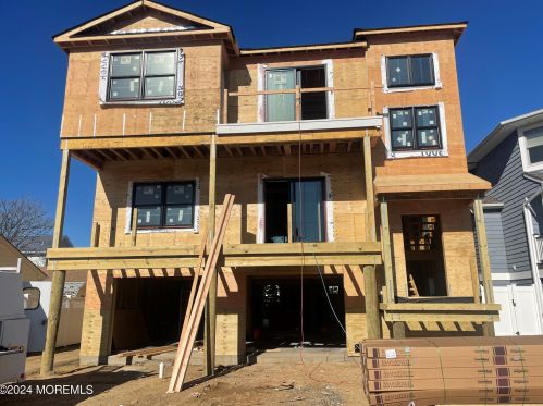 117 New Brunswick Ave, Lavallette, NJ 08735-2421