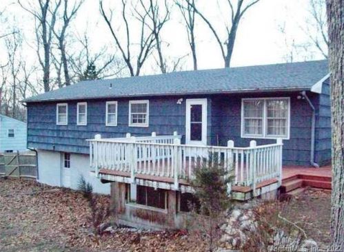 849 Long Cove Rd, Gales Ferry, CT 06335-1913