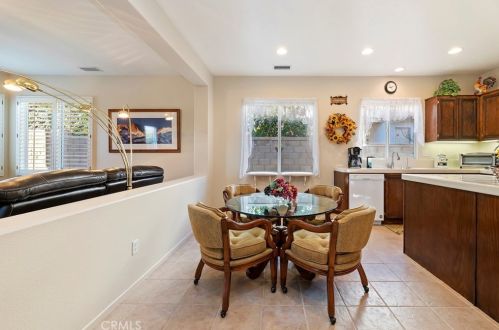 17617 Cedarwood Dr, Riverside CA  92503-7038 exterior