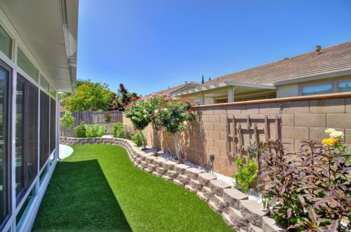 7417 Netherbury Ct, Elk Grove CA  95757-5147 exterior