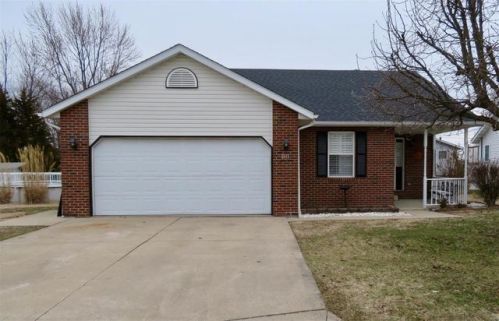 2917 Periwinkle Ct, Grantfork, IL 62249-2761