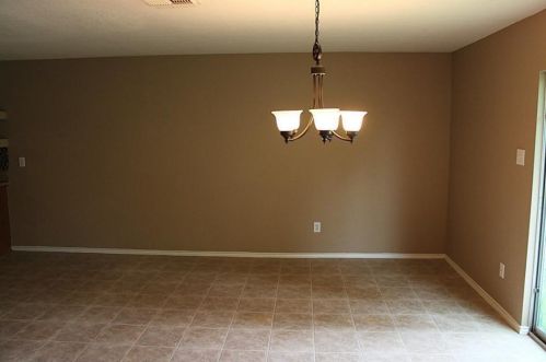2045 Vanamen Ct, Conroe TX  77304-1613 exterior