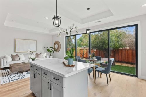 1766 Wagner Ave, Mountain View CA  94043-3049 exterior