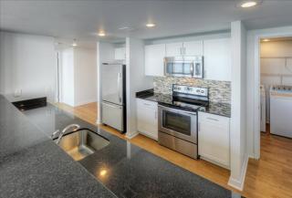 1221 1st Ave, Seattle WA  98101-1207 exterior