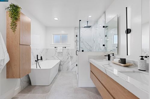 3877 Village Rd, Concord CA  94519-1139 exterior