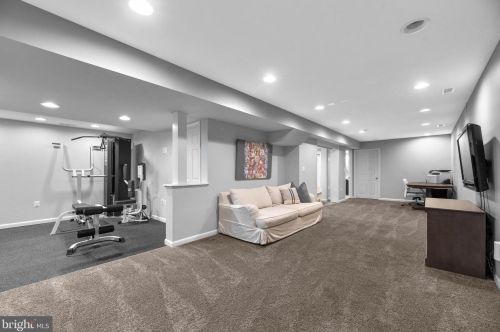 92 Berrywood Dr, Severna Park MD 21146-2001 exterior