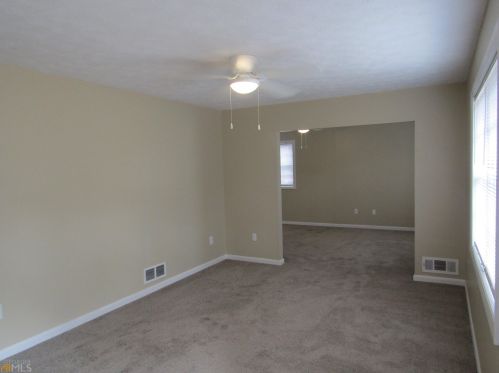 1501 Tanglewood Way, Conyers GA  30012-4056 exterior