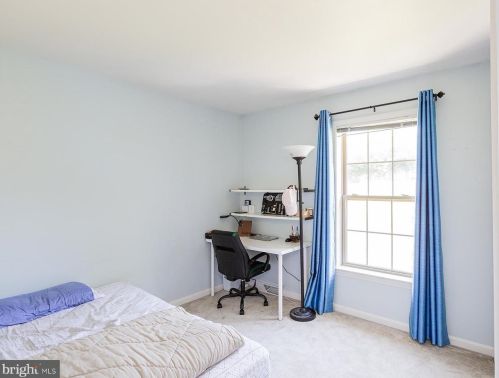 673 Royal Vw Dr, Lancaster PA  17601-2873 exterior