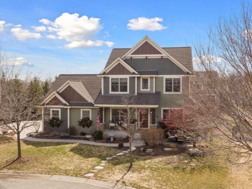 2488 Fieldstone Curv, Saint Paul MN  55129-6209 exterior