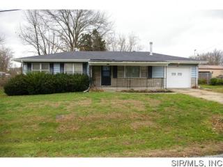 301 Optimist Dr, Belleville IL  62220-2937 exterior