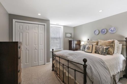 284 Elden Dr, Atlanta GA  30342-2030 exterior