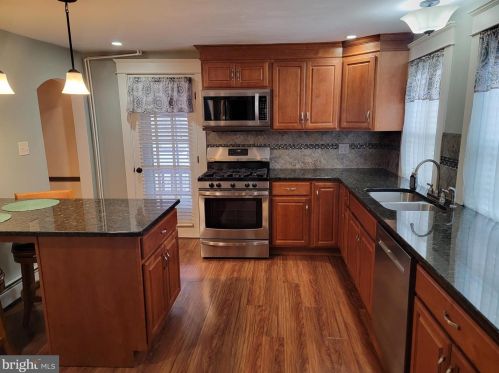 370 Market St, York, PA 17401-1010