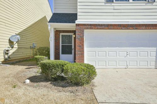 5274 Hanover St, Atlanta GA  30349-5278 exterior