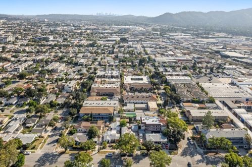 710 Milford St, Glendale CA  91203-1534 exterior