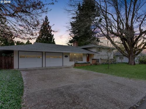 1211 Lincoln St, Beaverton OR  97124-3359 exterior
