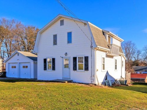 32 Treasure Ave, Kensington, CT 06037-1333