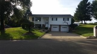 214 Rhine St, Sugarcreek, OH 44681-9322