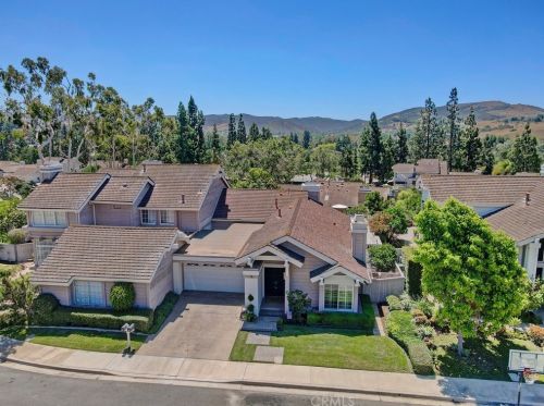 18 Elderberry, Irvine, CA 92603-3703