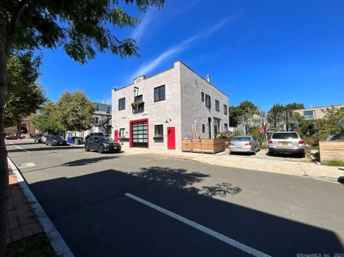 3 Raymond St, Norwalk CT  06854-3107 exterior